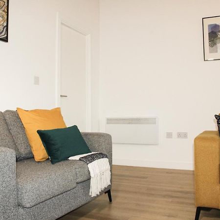 Modern Luxury Serviced Duplex Apartments By Repose- 150 Metro Court, West Bromwich Exteriér fotografie