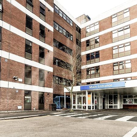 Modern Luxury Serviced Duplex Apartments By Repose- 150 Metro Court, West Bromwich Exteriér fotografie