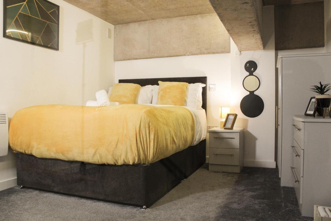 Modern Luxury Serviced Duplex Apartments By Repose- 150 Metro Court, West Bromwich Exteriér fotografie