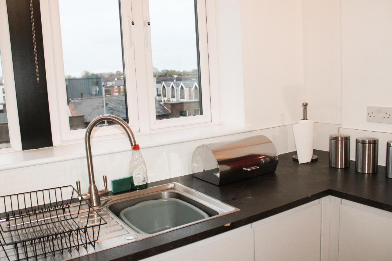 Modern Luxury Serviced Duplex Apartments By Repose- 150 Metro Court, West Bromwich Exteriér fotografie