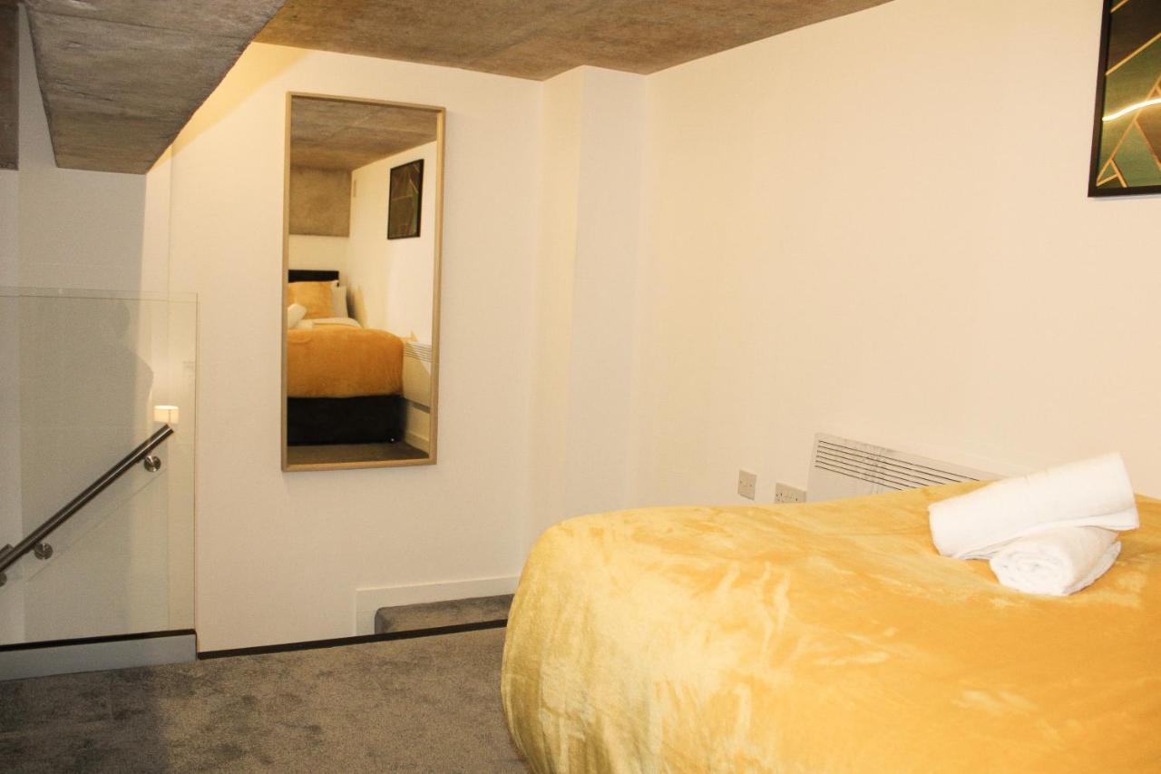 Modern Luxury Serviced Duplex Apartments By Repose- 150 Metro Court, West Bromwich Exteriér fotografie