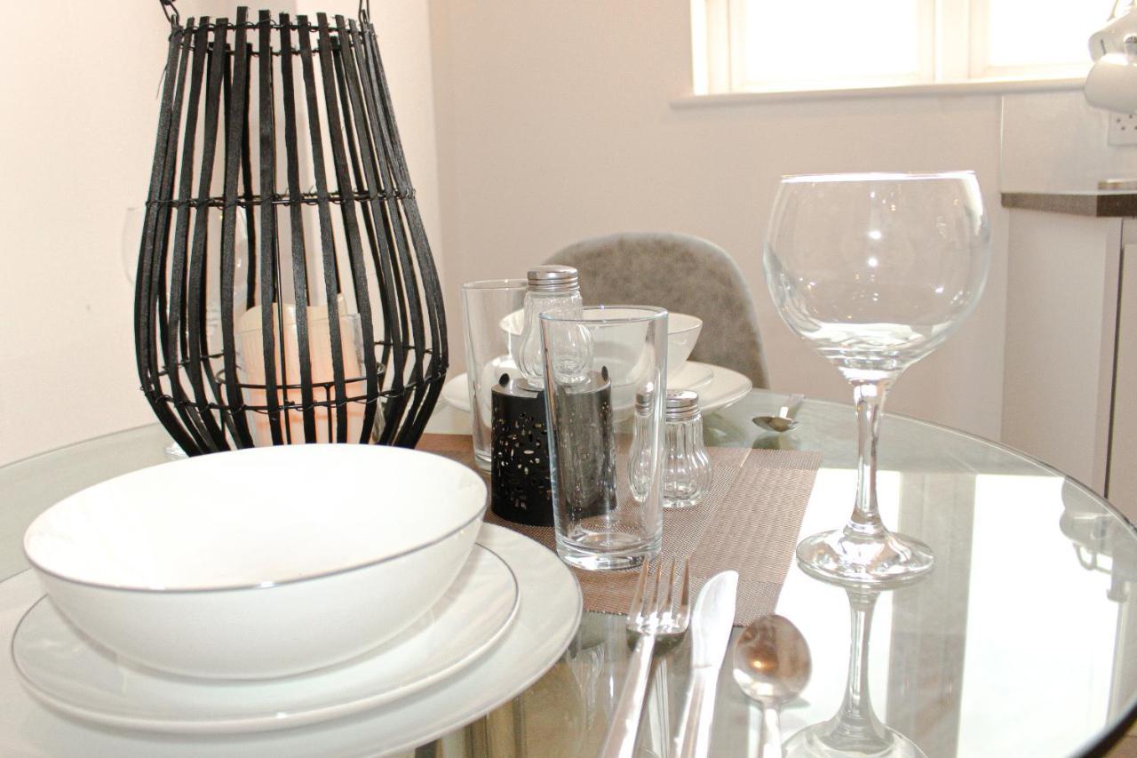 Modern Luxury Serviced Duplex Apartments By Repose- 150 Metro Court, West Bromwich Exteriér fotografie